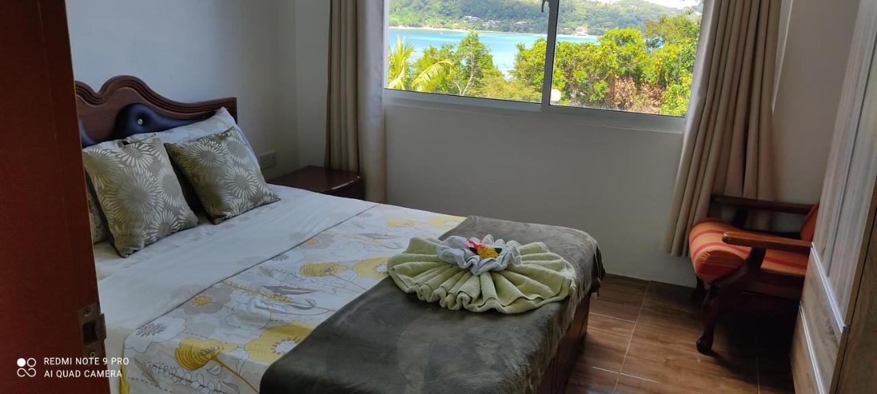 Seychelles Yellow Petals Anse Boileau Екстериор снимка